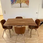 Harmony Apartment, Your In With Balcony & River-view, 5min To Europa-park 아파트 러스트