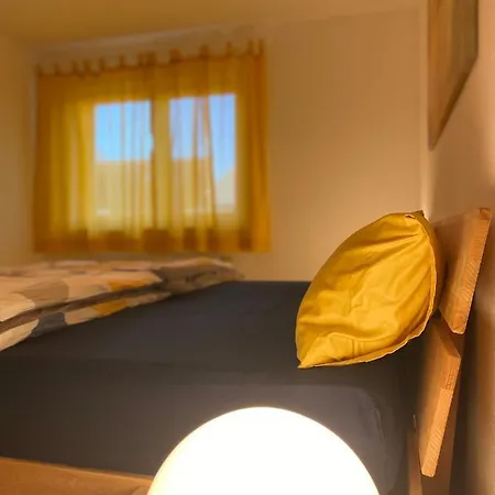 Harmony Apartment, Your In With Balcony & River-view, 5min To Europa-park Daire Rust